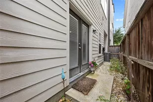 5528 Cornish St, Houston, TX 77007 - Photo 9