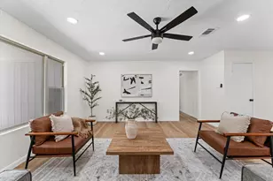 2914 Riata Ln, Houston, TX 77043 - Photo 7