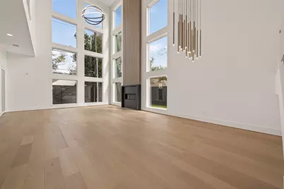 2232 Swift Boulevard, Houston, TX 77030 - Photo 3
