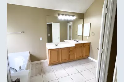 4914 Surrey Park Circle, Katy, TX 77494 - Photo 13