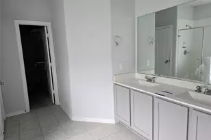 4707 Painted Bunting Ln, Baytown, TX 77521 - Photo 5