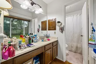 9815 Walnut Glen Dr, Houston, TX 77064 - Photo 11