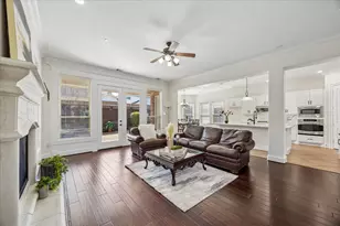 34 Windsor Ct, Houston, TX 77055 - Photo 3