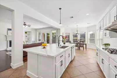 34 Windsor Court, Houston, TX 77055 - Photo 15