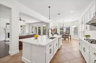 34 Windsor Ct, Houston, TX 77055 - Photo 15