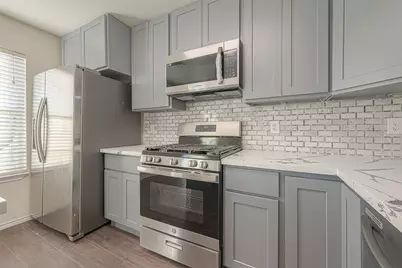 19839 Rustic Lake Lane, Cypress, TX 77433 - Photo 15