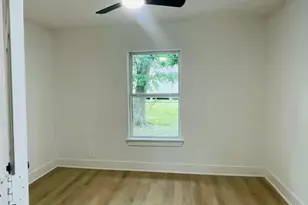 9110 Heatherside St, Houston, TX 77016 - Photo 11