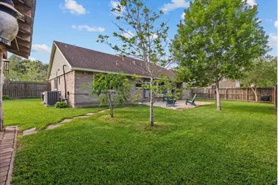 1118 Killarney Avenue, Friendswood, TX 77546 - Photo 35