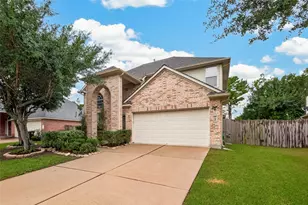 2322 Diamond Springs Dr, Pearland, TX 77584 - Photo 3