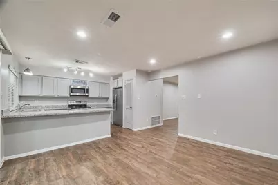 2425 W Settlers Way, The Woodlands, TX 77380 - Photo 13