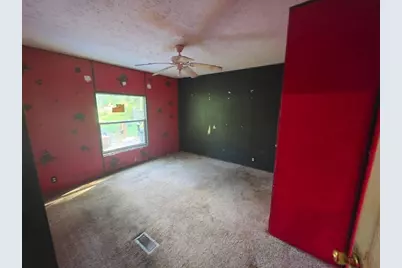 5318 Lesleigh Circle, Orange, TX 77632 - Photo 11