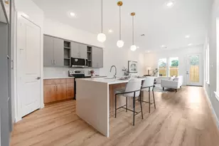 7120 Eastwood St, Houston, TX 77021 - Photo 9