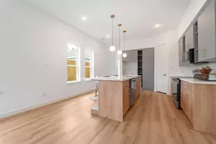 7120 Eastwood St, Houston, TX 77021 - Photo 11