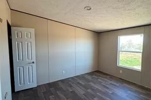 3149 County Rd 124, Floresville, TX 78114 - Photo 9