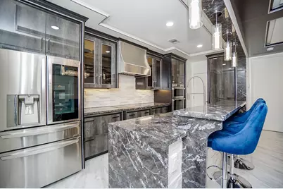 5711 Sugar Hill Drive Drive #29, Houston, TX 77057 - Photo 11