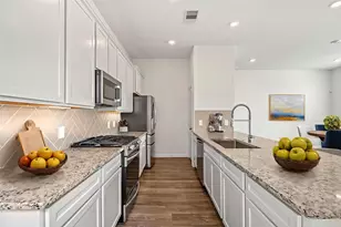 613 Royal Arch Dr, Conroe, TX 77304 - Photo 5