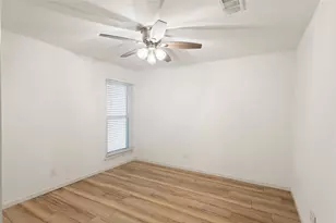 217 Wellwood Ln, Conroe, TX 77304 - Photo 17
