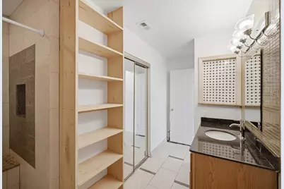 2011 Spenwick Drive #717, Houston, TX 77055 - Photo 15