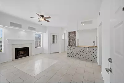 2011 Spenwick Drive #717, Houston, TX 77055 - Photo 5