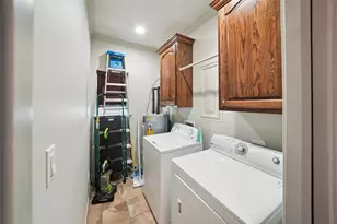 858 Kahla Dr, Crystal Beach, TX 77650 - Photo 21