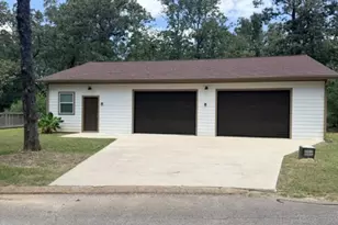 20380 Doral Dr, Huntsville, TX 77320 - Photo 7