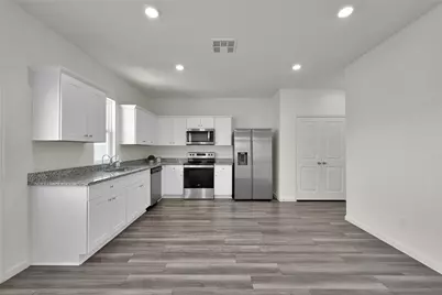 14818 Calderon Drive, Conroe, TX 77316 - Photo 3