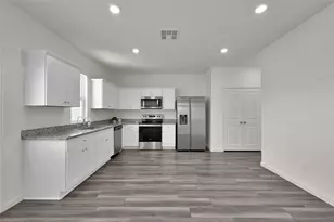 14818 Calderon Dr, Conroe, TX 77316 - Photo 3