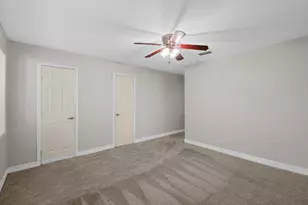 10324 Longmont Dr, Houston, TX 77042 - Photo 23