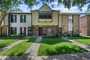 10324 Longmont Dr, Houston, TX 77042 - Photo 3
