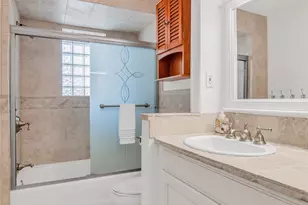 723 Whitecap Dr, El Lago, TX 77586 - Photo 9