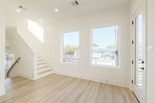 8315 Brecha Ln, Houston, TX 77055 - Photo 11