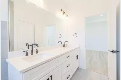 8315 Brecha Lane, Houston, TX 77055 - Photo 29