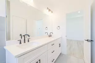 8315 Brecha Ln, Houston, TX 77055 - Photo 29