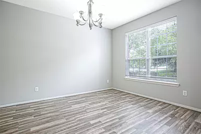 43 W Spindle Tree Circle, The Woodlands, TX 77382 - Photo 7