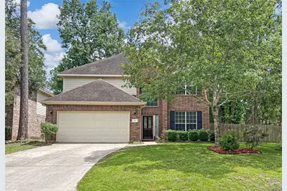 43 W Spindle Tree Circle, The Woodlands, TX 77382 - Photo 1