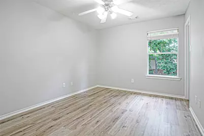 43 W Spindle Tree Circle, The Woodlands, TX 77382 - Photo 23