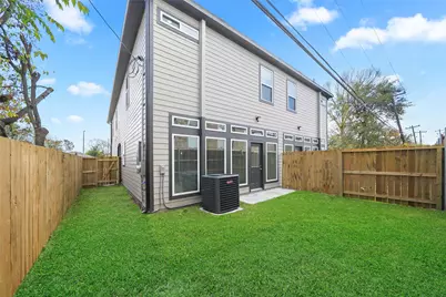 7242 Saint Augustine Street #B, Houston, TX 77021 - Photo 19