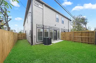 7242 St Augustine St, Houston, TX 77021 - Photo 19