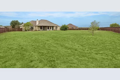 101 Eland Avenue, Bastrop, TX 78602 - Photo 5