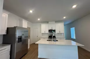 4013 Steer Stable Ln, League City, TX 77573 - Photo 5