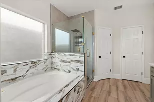 4910 E Meadow Dr, Deer Park, TX 77536 - Photo 23