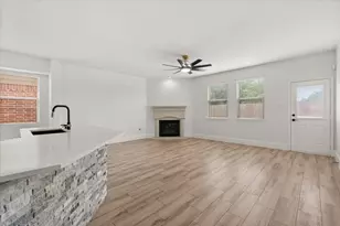 4910 E Meadow Dr, Deer Park, TX 77536 - Photo 15