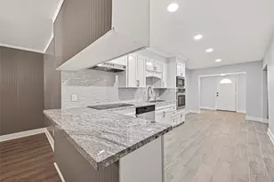 4729 Paradise Ln, Houston, TX 77048 - Photo 31