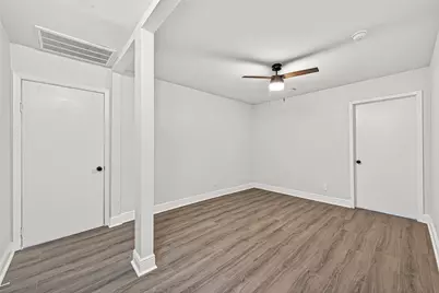 4729 Paradise Lane, Houston, TX 77048 - Photo 17