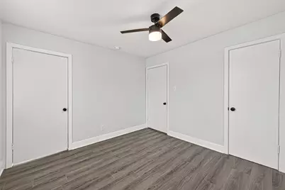 4729 Paradise Lane, Houston, TX 77048 - Photo 13