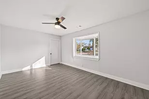 4729 Paradise Ln, Houston, TX 77048 - Photo 11