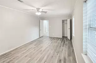 1106 12th 1/2 Street N, Texas City, TX 77590 - Photo 11