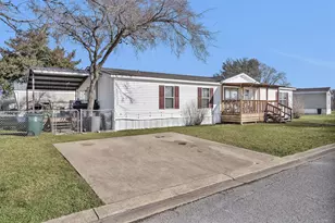 158 Oak Leaf, College Station, TX 77845 - Photo 5