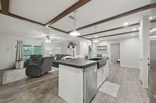 18934 Murphy Rd, Alvin, TX 77511 - Photo 7