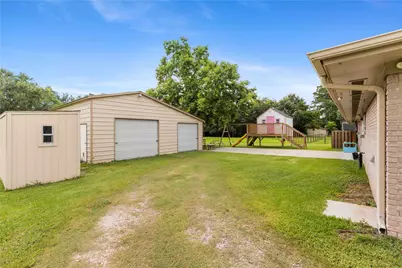 110 Mustang Drive, Alvin, TX 77511 - Photo 21